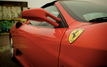 assurer une ferrari