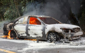 voiture prend feu